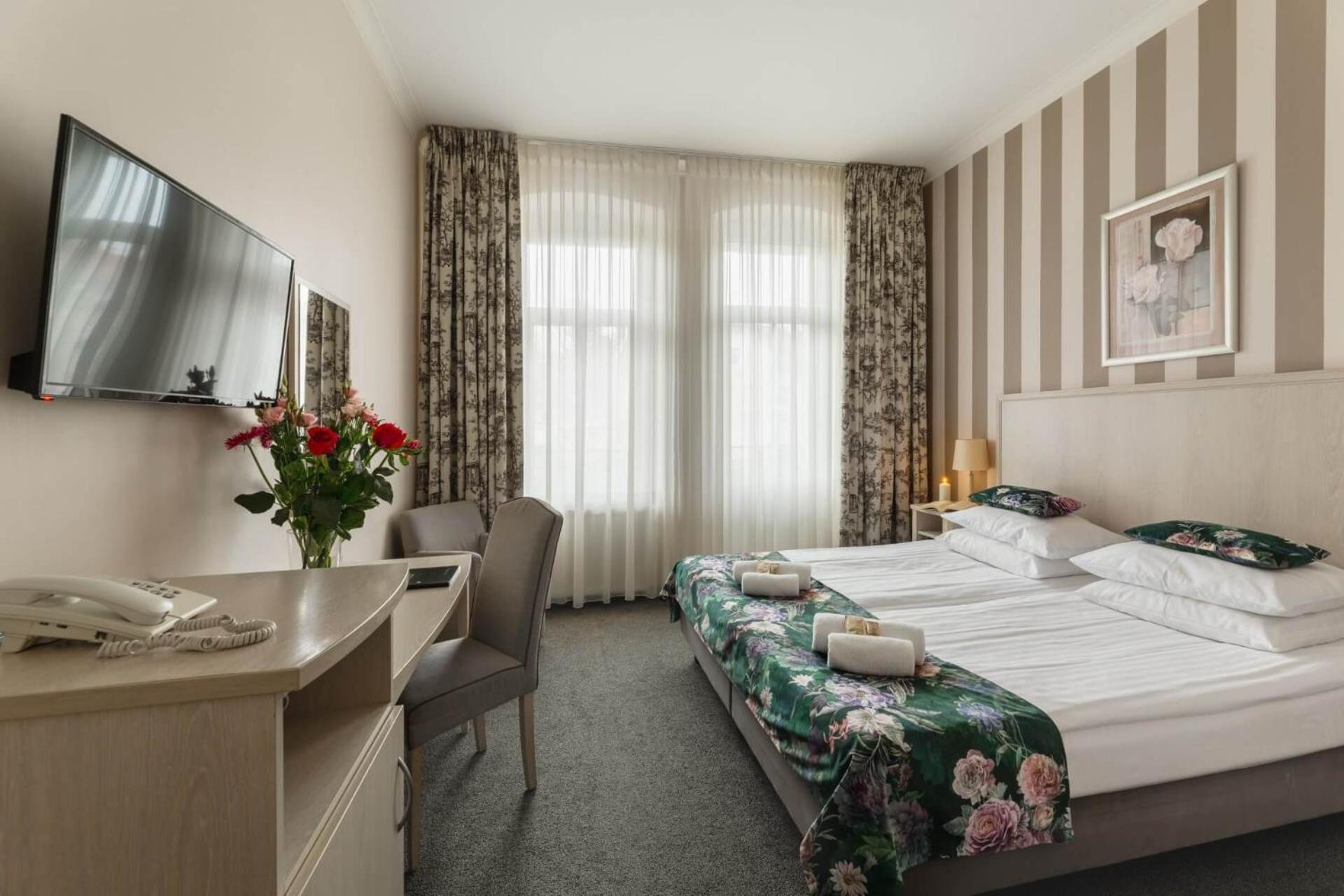 Hotel Amalia Kudowa-Zdrój Extérieur photo
